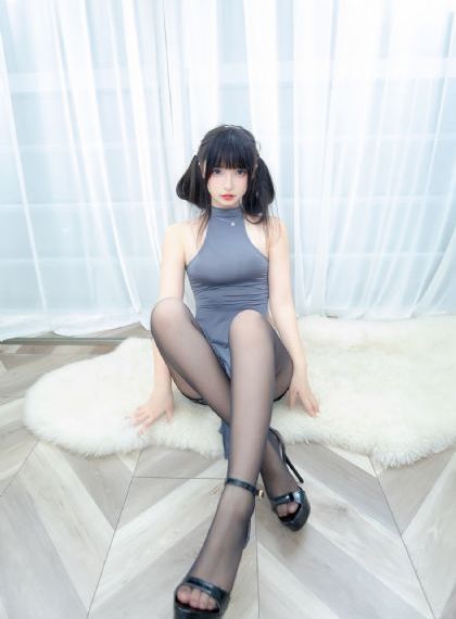 三个男人对慕九月的侮辱_HD免费观看电视剧